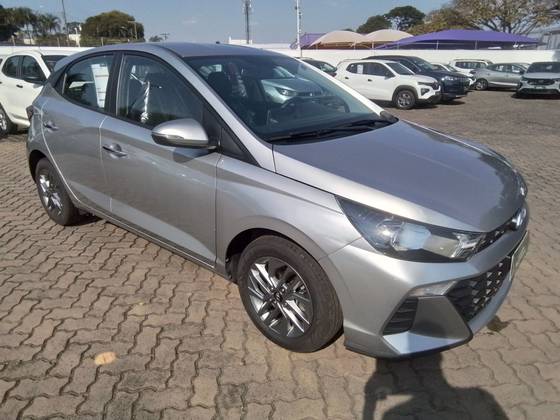 HYUNDAI HB20 1.0 12V FLEX LIMITED MANUAL HYUNDAI HB20 1.0 12V FLEX LIMITED MANUAL